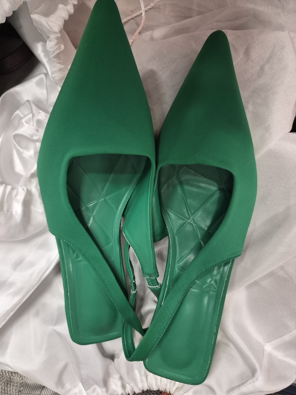 Fashion Nova Emerald Green Pointed Toe Slingback Heels